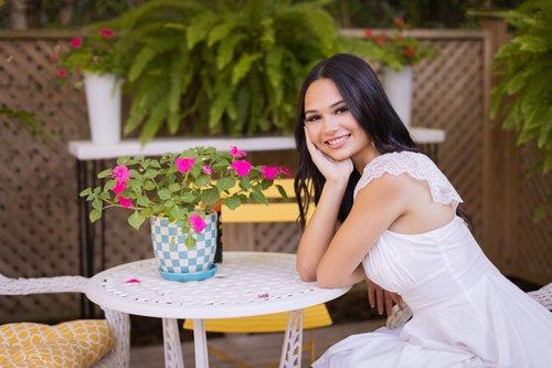 mobile - carousel-hero-element image-0